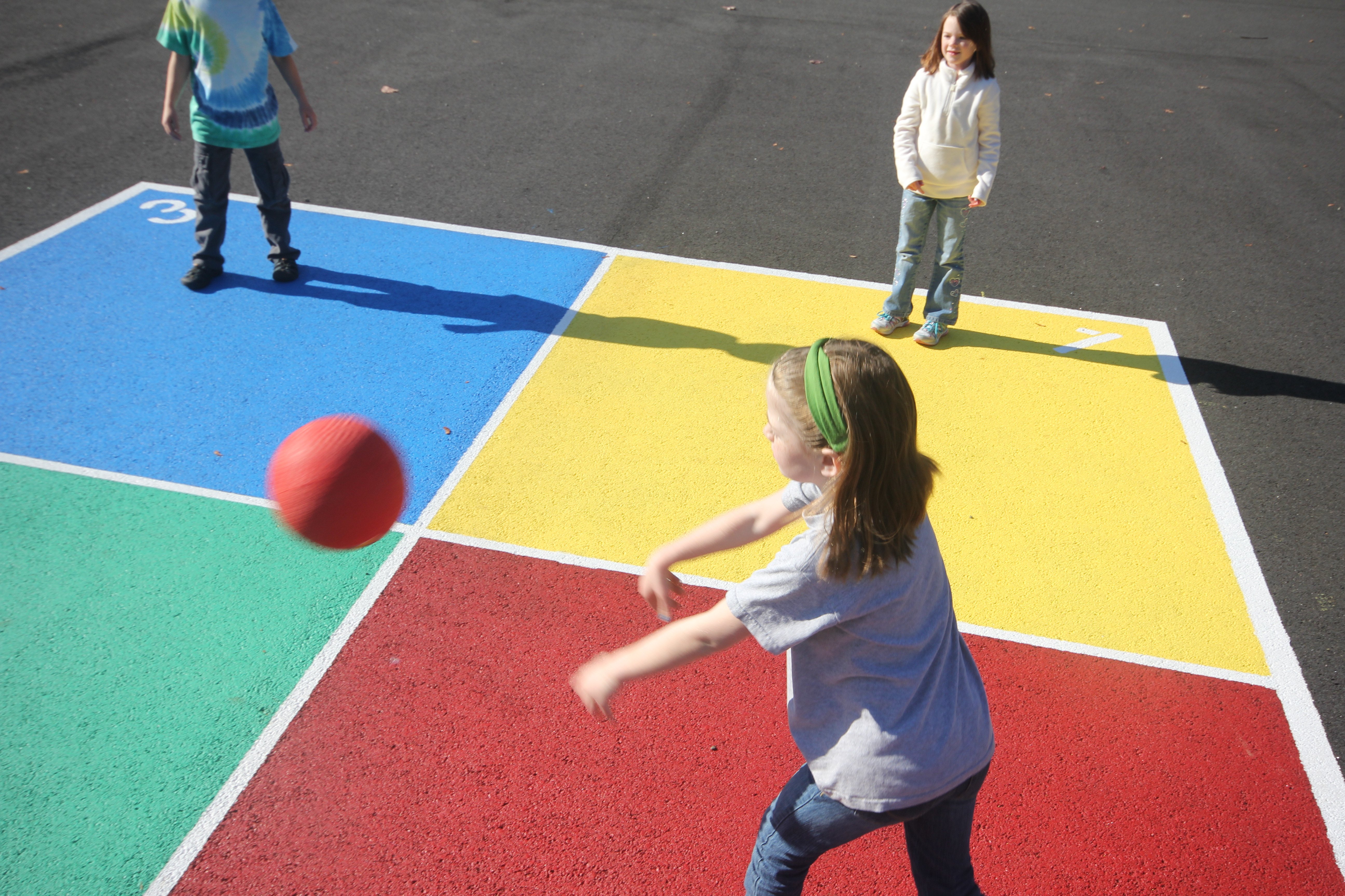 ST Four Square - Kids In Use 7