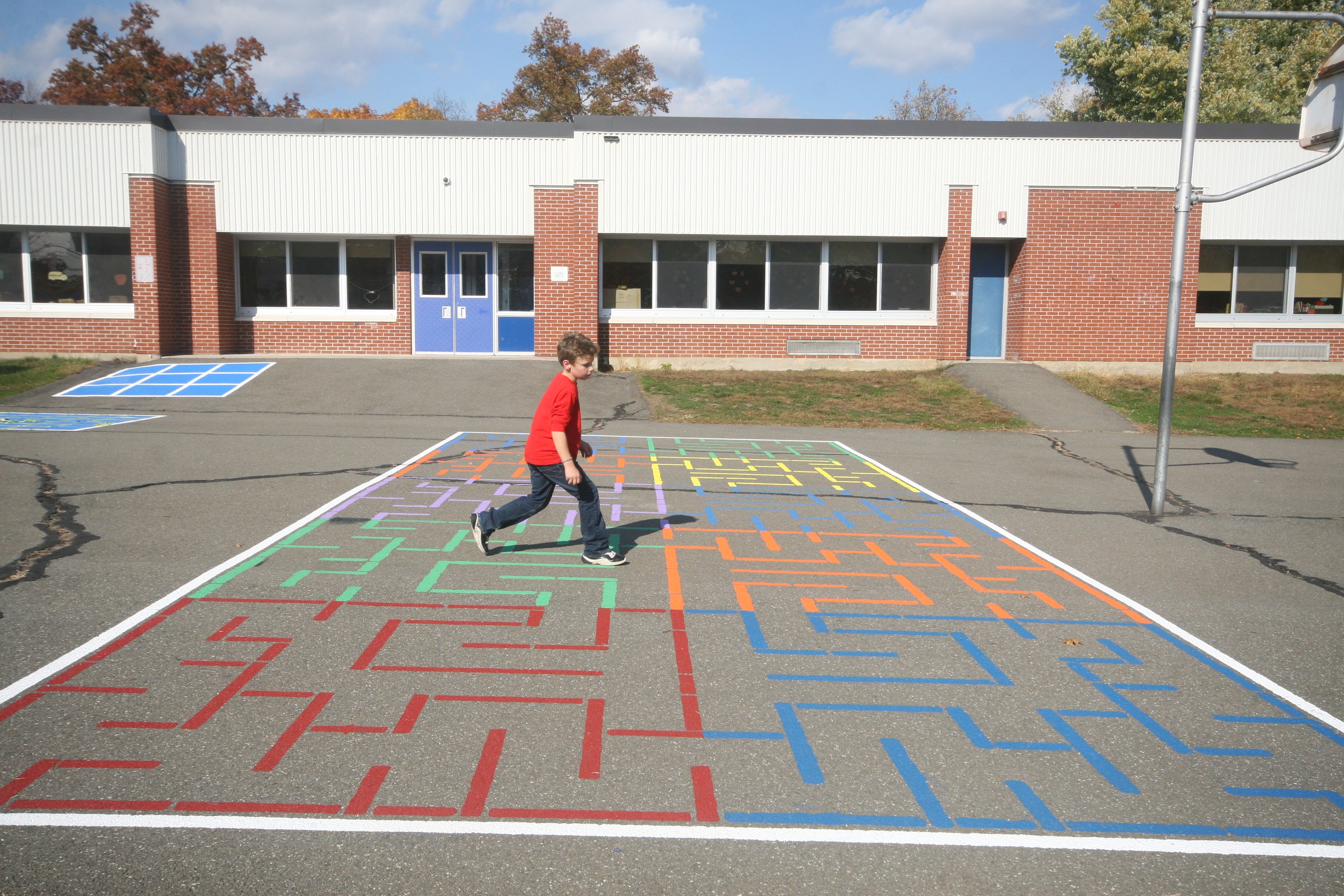 ST Tessellation Maze - Kids In Use 1